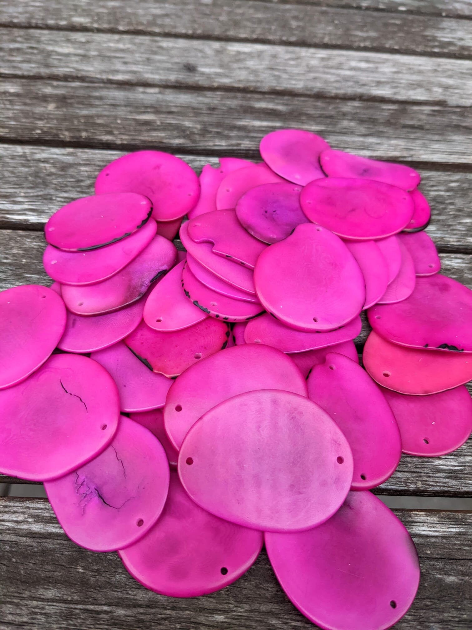 Pink Tagua Nut Slices: Artisan Jewelry Beads (15pcs)