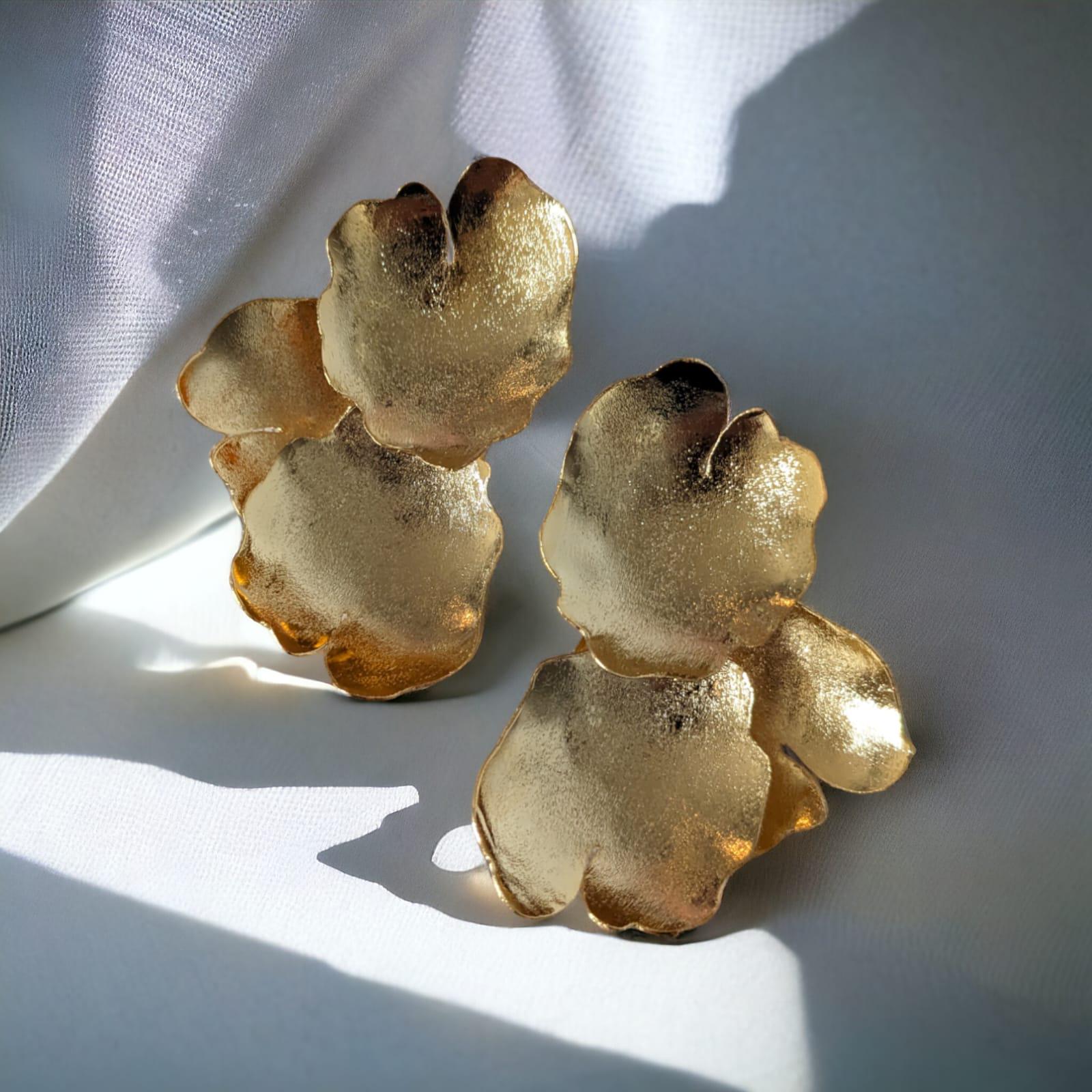 24K Gold Gilded Leaf Earrings.