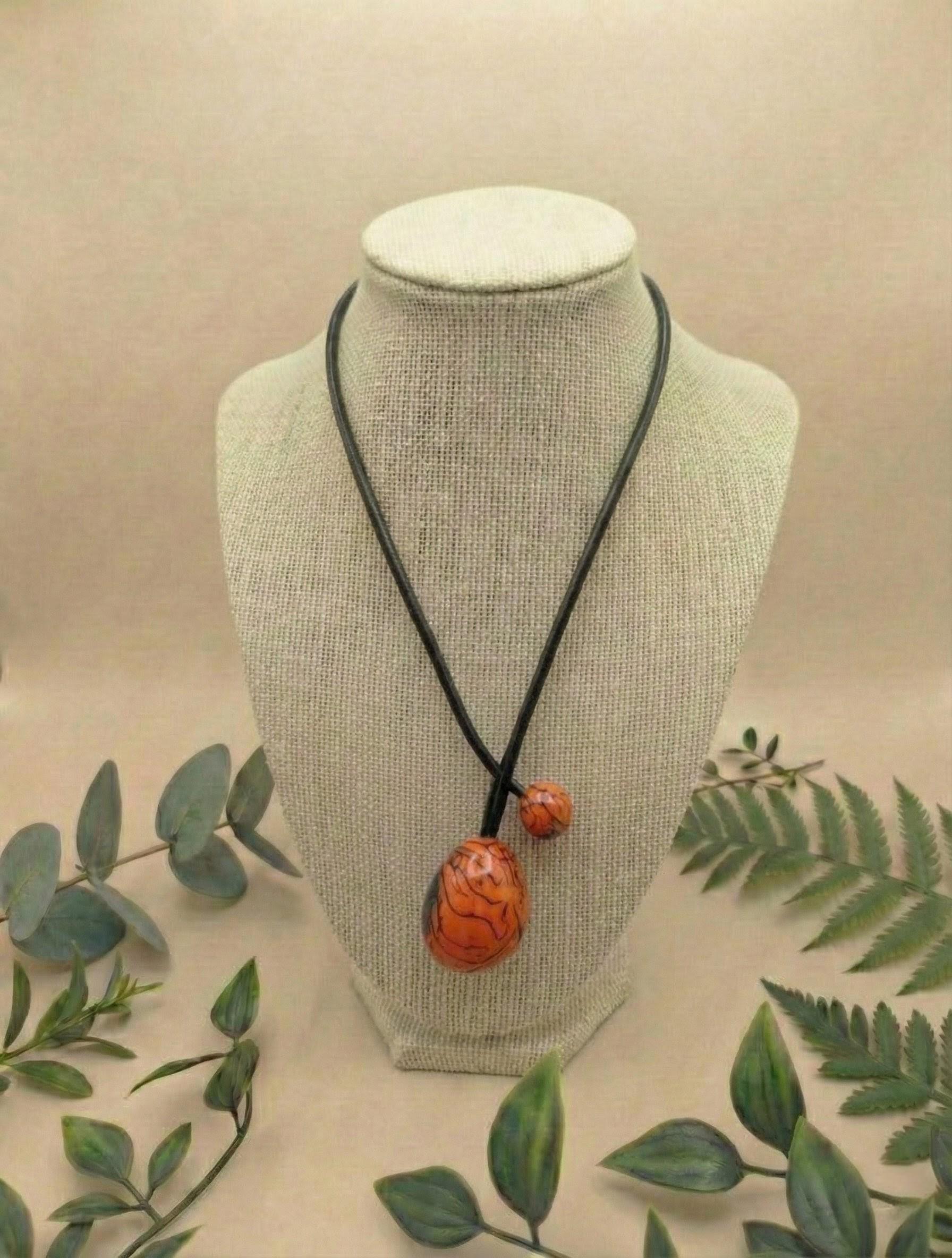 Elegant Pendant Necklace.