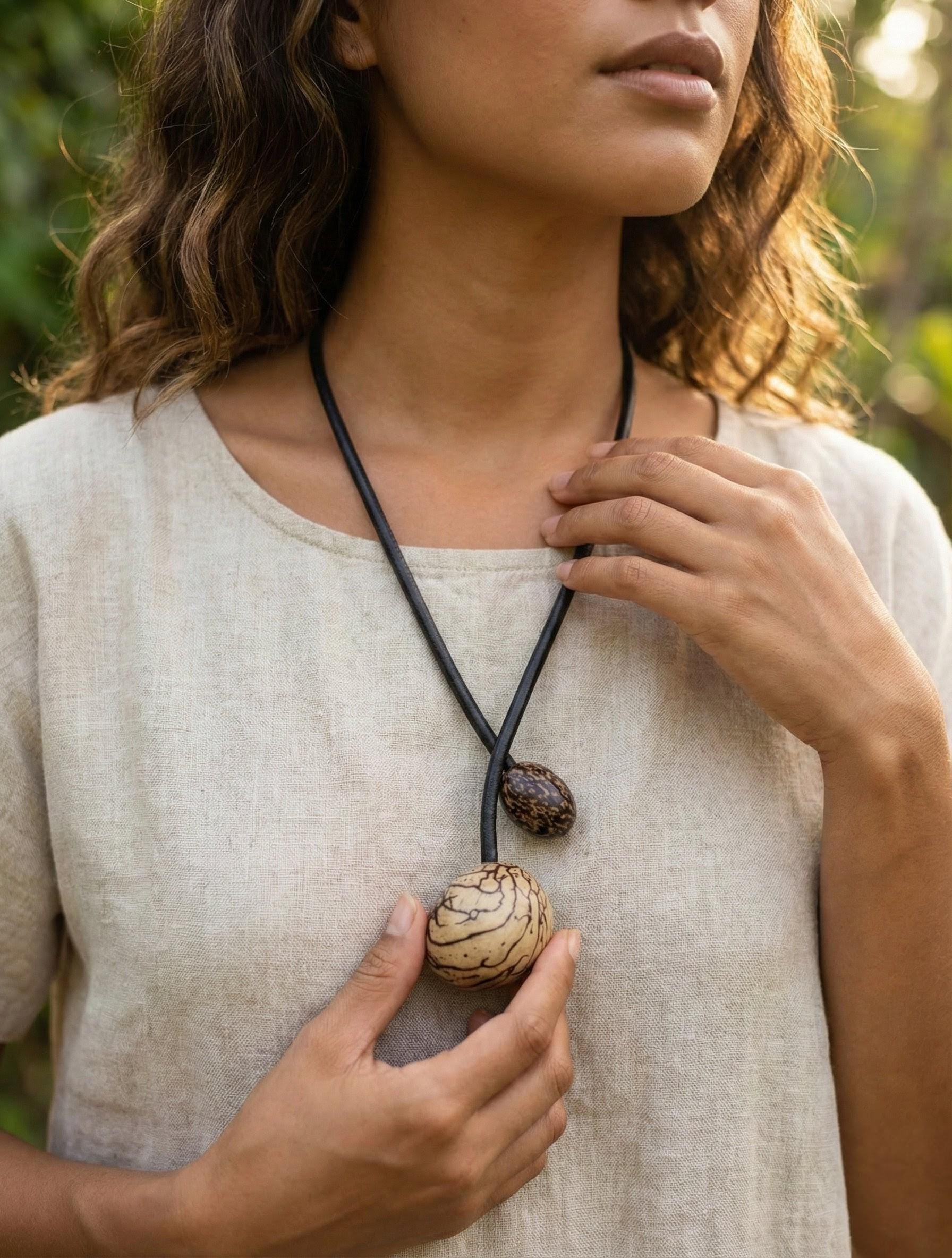 Elegant Pendant Necklace.