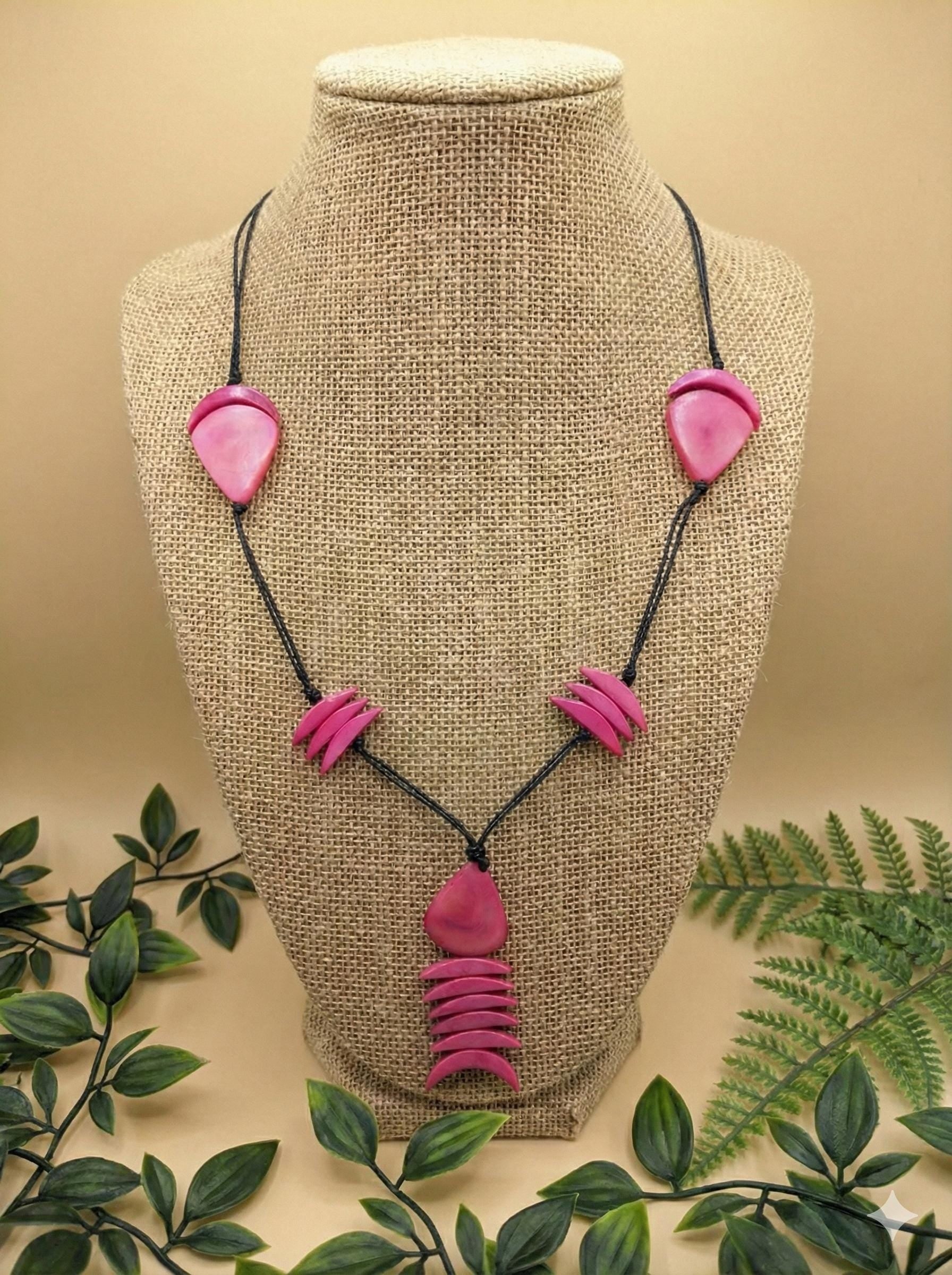 Natural Fish Pendant Necklace.